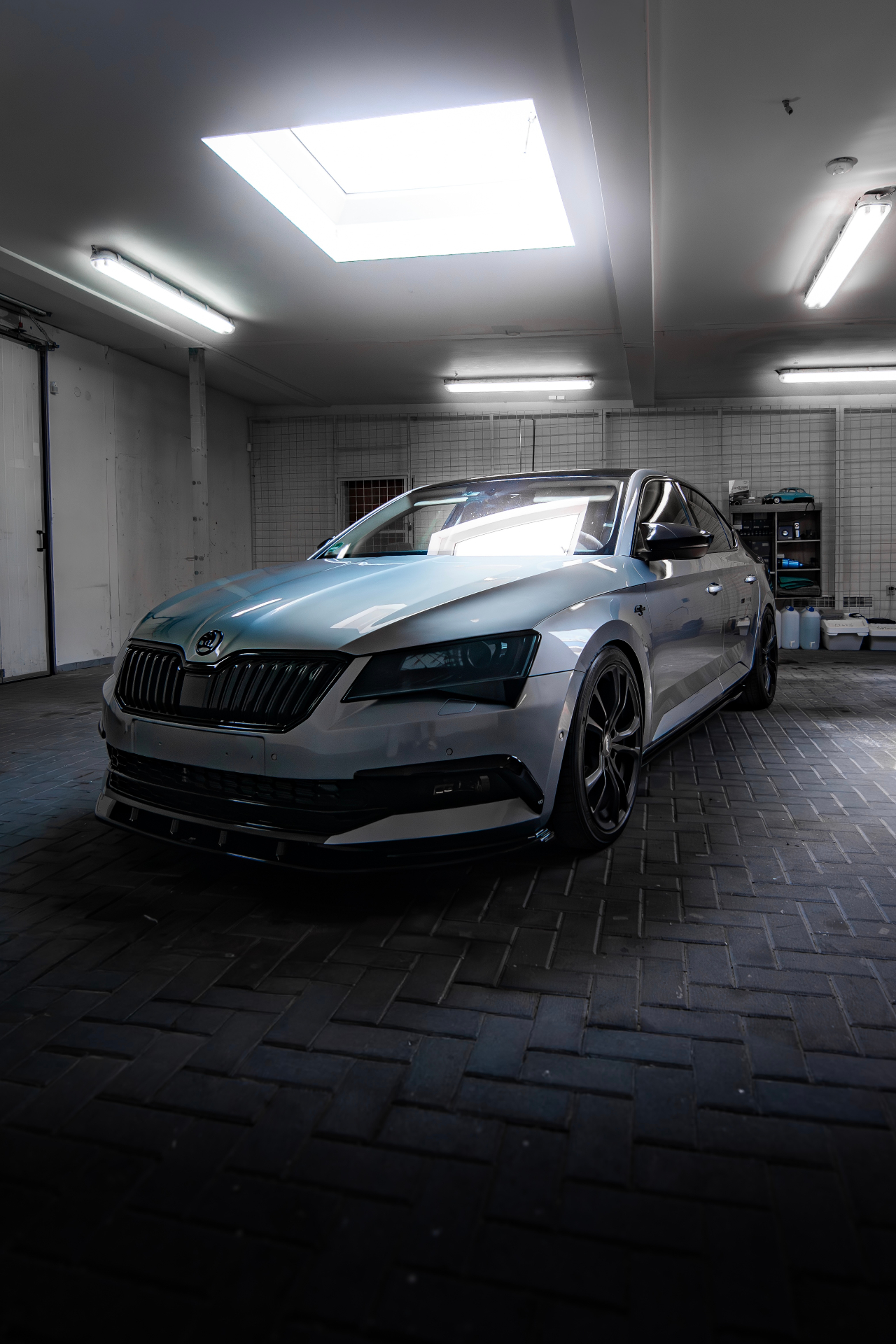 Škoda Superb 3T ABT – vícekroková korekce laku a základní ochrana
