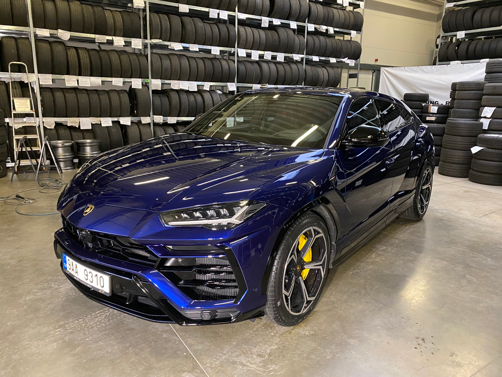 Lamborghini Urus – leštění laku